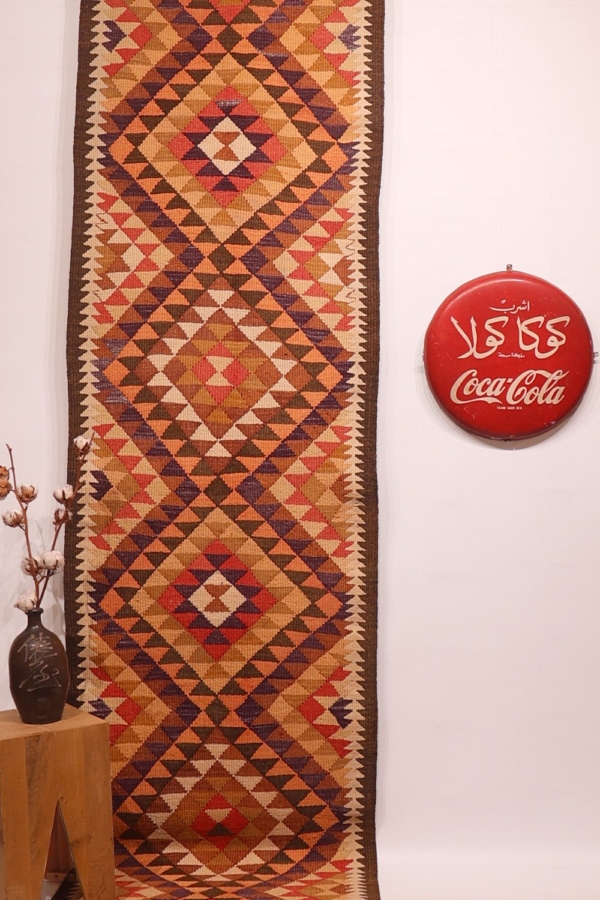 Kilim vintage Herki kurdo, Irak. 366x80 cms