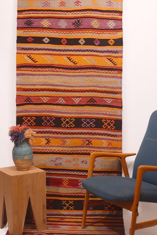 Vintage Denizli kilim from Turkey. 330x86 cms
