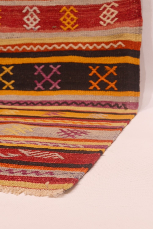 Vintage Denizli kilim from Turkey. 330x86 cms - Image 7