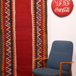 Vintage Qashqai kilim from Iran. 355x100 cms