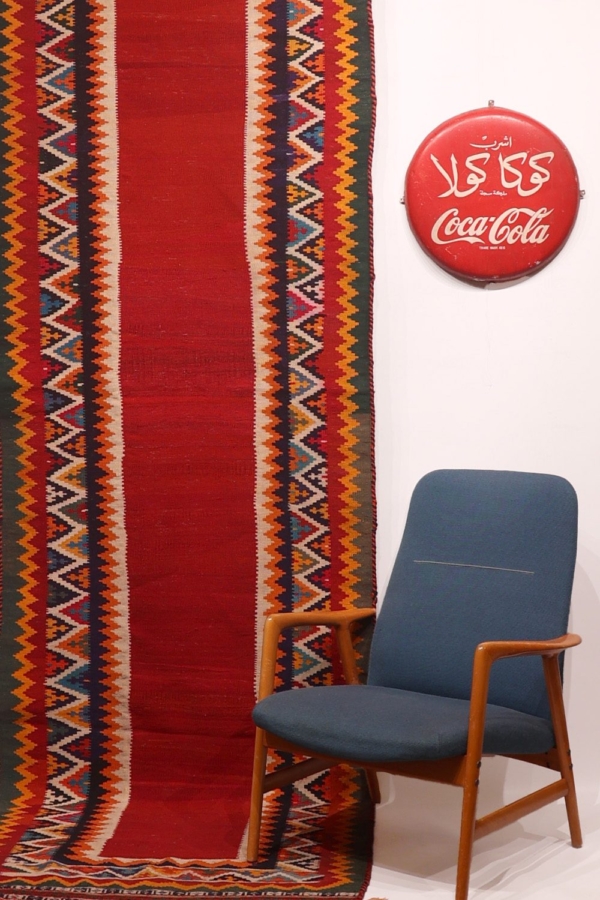 Vintage Qashqai kilim from Iran. 355x100 cms