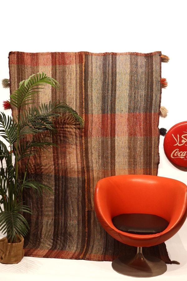 Kilim vintage Qashqai, Irán. 203x136 cms