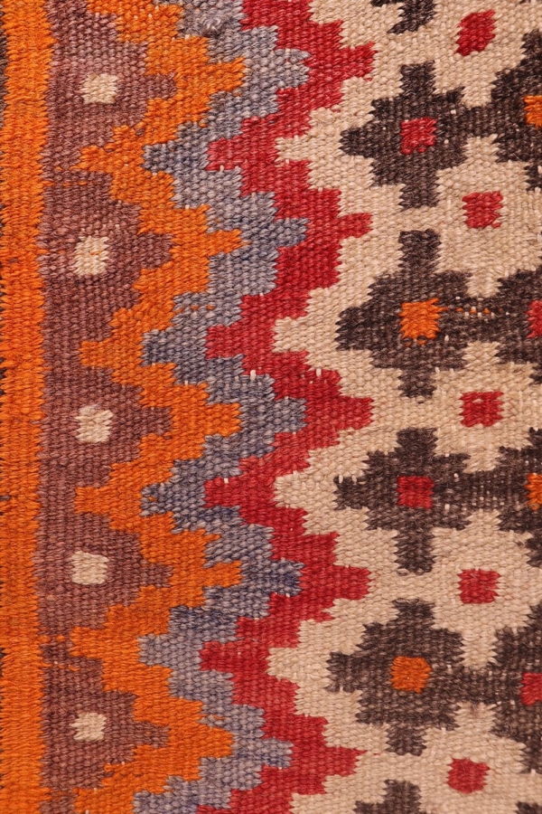 Semi-antique Arab kilim from Shiraz, Iran. 260x173 cms - Image 5