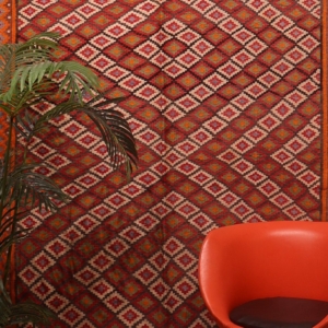 Kilim semi antiguo Árabe de Shiraz, Irán. 260x173 cms