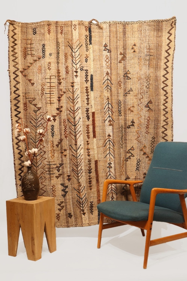 Kilim semi antiguo Qashqai, Irán. 173x145 cms