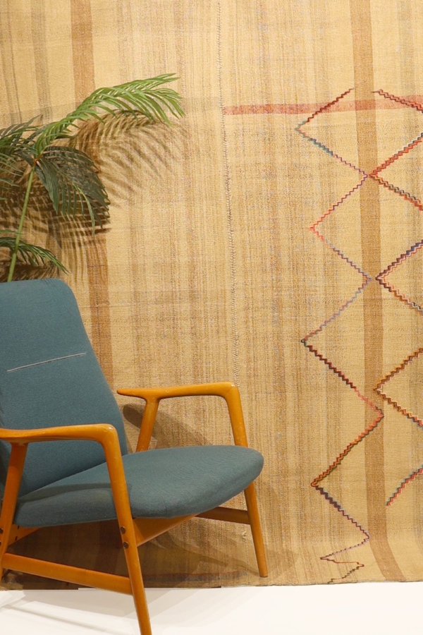 Kilim semi antiguo Qashqai, Irán. 212x155 cms