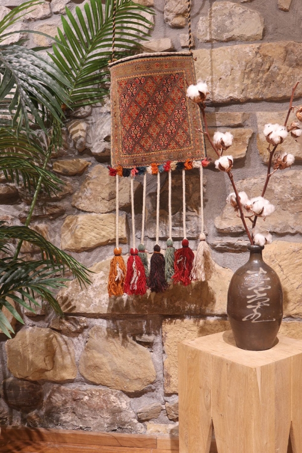 Bolso o chantah vintage Kashkuli, Irán. 34x32 cms
