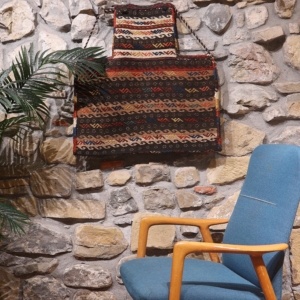 Bolsa de sal o namakdan antigua Qashqai, Irán. 72x72 cms