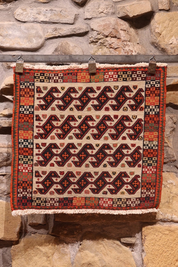 Semi-antique Qashqai kilim from Iran. 65x60 cms - Image 2