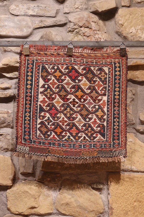 Kilim semi antiguo Qashqai, Irán. 57x60 cms - Imagen 2