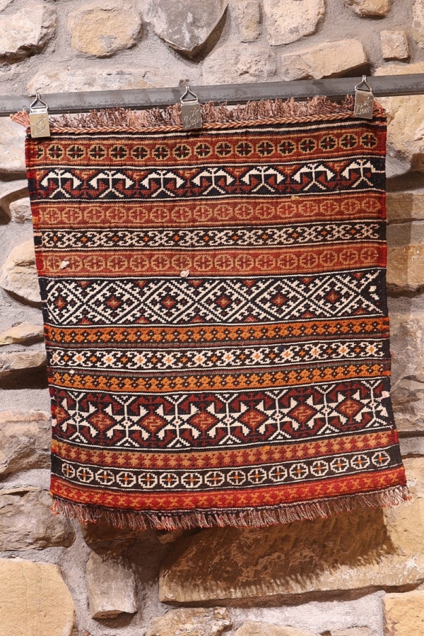 Kilim semi antiguo Qashqai, Irán. 61x65 cms - Imagen 2