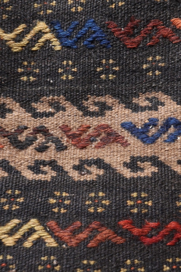 Antique Qashqai saltbag or namakdan from Iran. 72x72 cms - Image 4