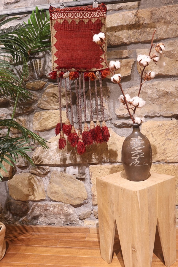 Bolso o chantah semi antiguo Qashqai, Irán. 37x33 cms - Imagen 2