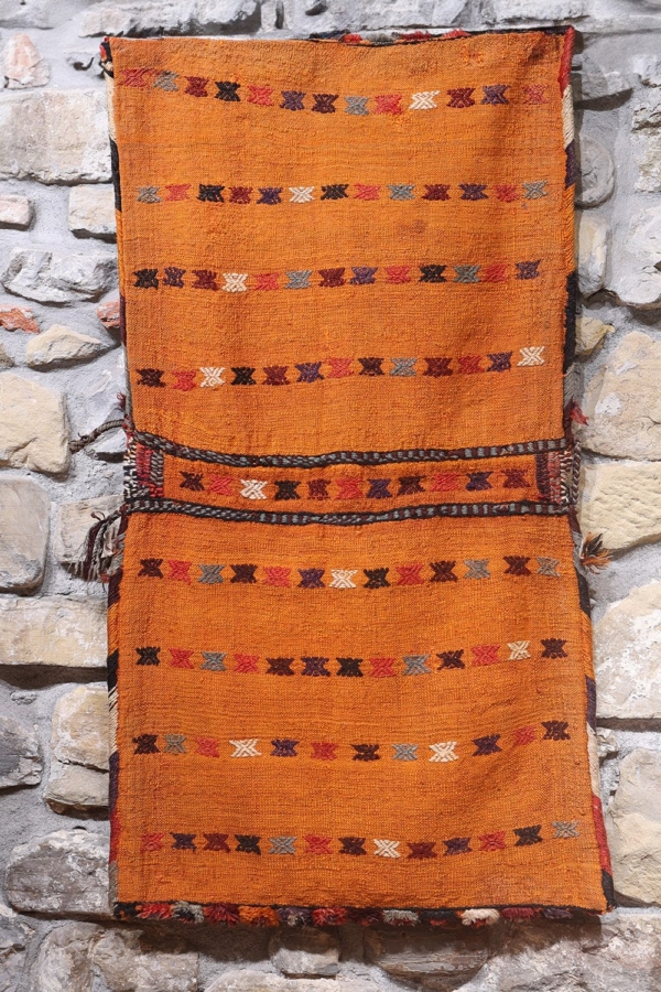 Semi-antique Arabic saddlebag or khorjin from Iran. 124x64 cms - Image 3