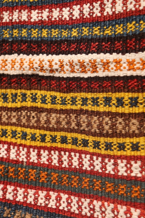 Semi-antique Bakhtiari kilim from Iran. 63x38 cms - Image 6