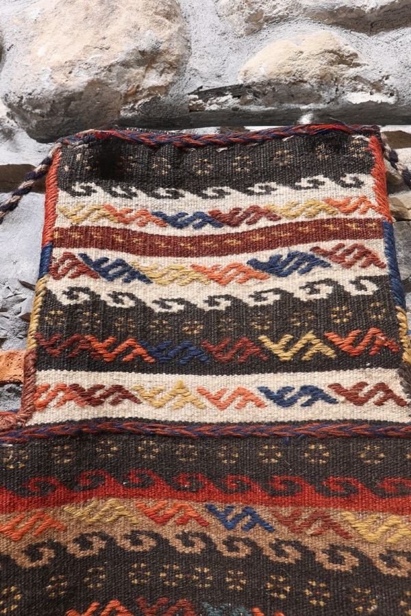 Antique Qashqai saltbag or namakdan from Iran. 72x72 cms - Image 6