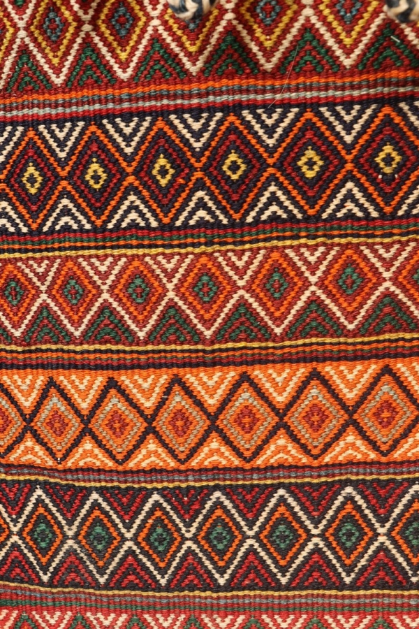 Vintage Qashqai saddlebag or khorjin from Iran. 123x62 cms - Image 5