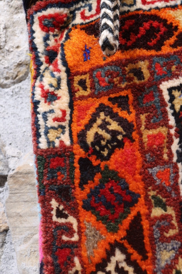 Semi-antique Shiraz saddlebag or khorjin from Iran. 123x65 cms - Image 6