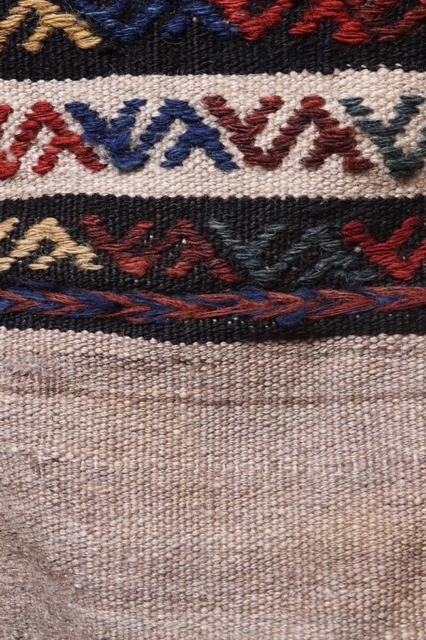 Antique Qashqai saltbag or namakdan from Iran. 72x72 cms - Image 7