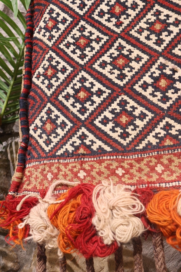 Bolso o chantah semi antiguo Qashqai, Irán. 37x33 cms - Imagen 6