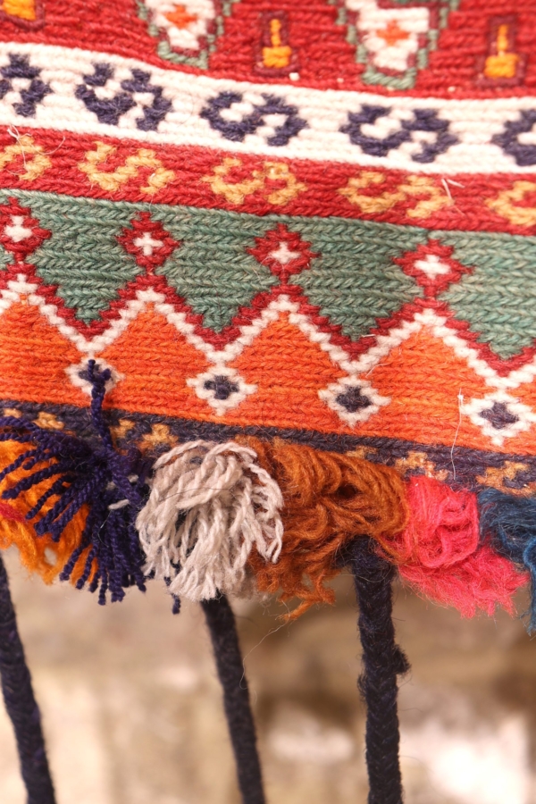 Vintage Qashqai handbag or chantah from Iran. 26x26 cms - Image 7