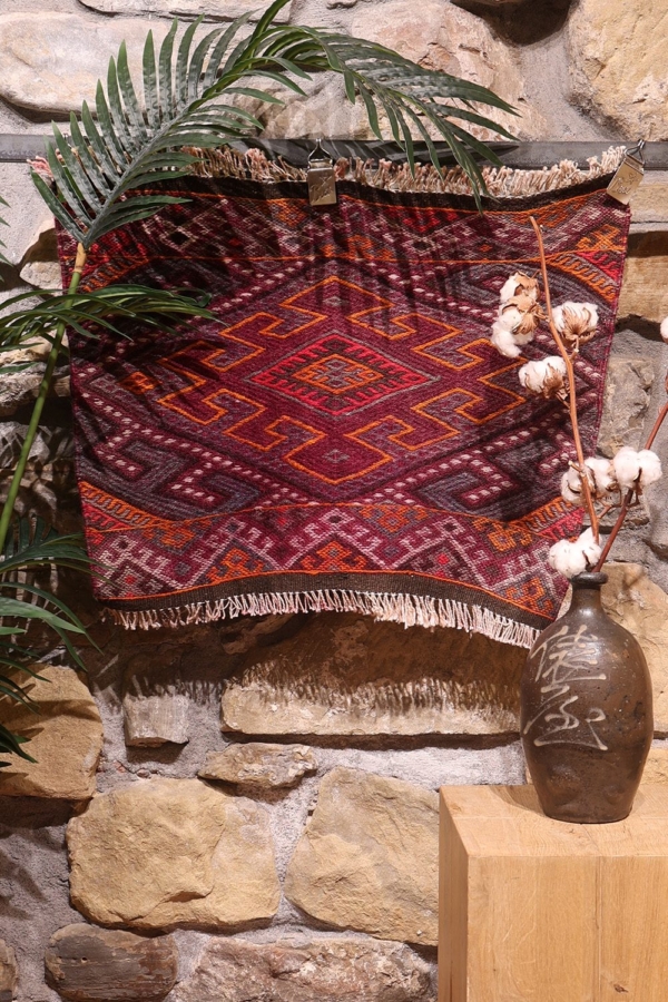 Vintage Kurdish kilim from Iran. 48x64 cms - Image 8