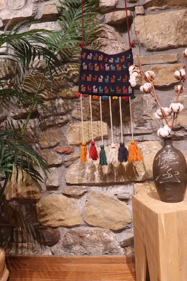 Bolso o chantah vintage Qashqai, Irán. 28x25 cms - Imagen 9