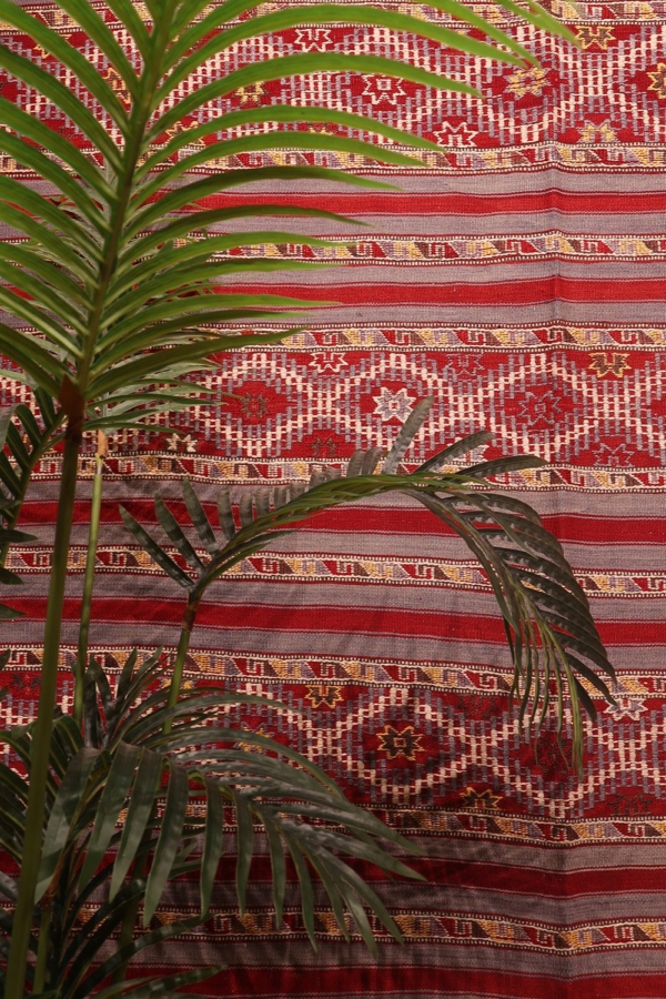 Semi-antique Bergama kilim from Turkey. 255x183 cms - Image 5