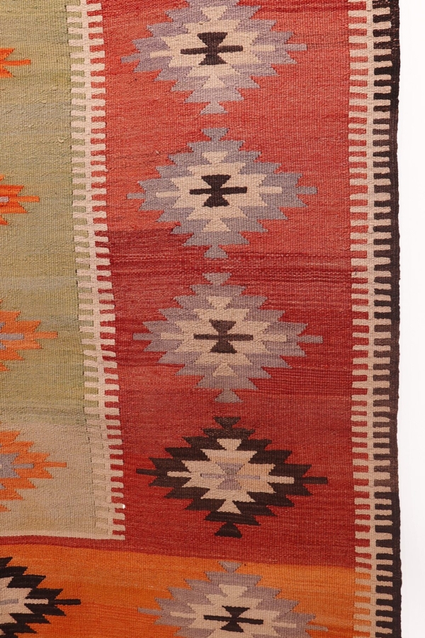 Vintage Koprubasi kilim from Turkey. 261x153 cms - Image 4