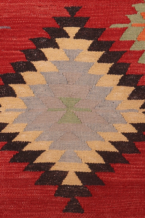 Vintage Koprubasi kilim from Turkey. 270x200 cms - Image 4