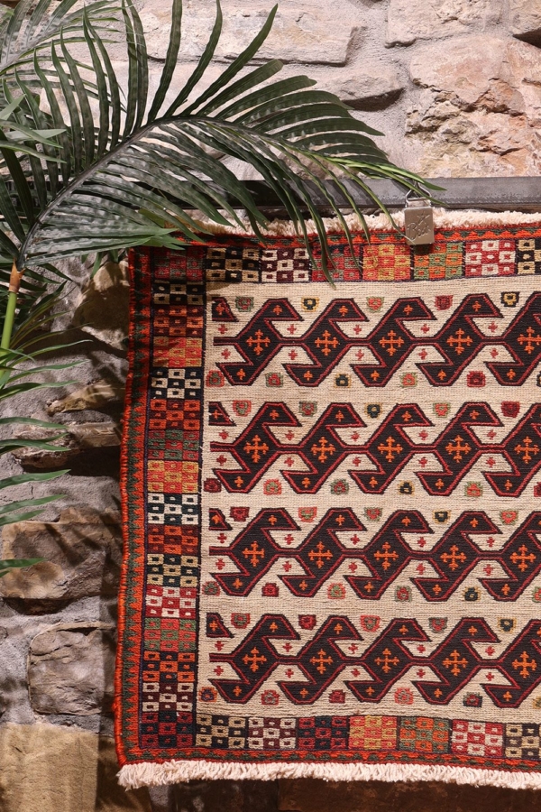 Semi-antique Qashqai kilim from Iran. 65x60 cms - Image 4
