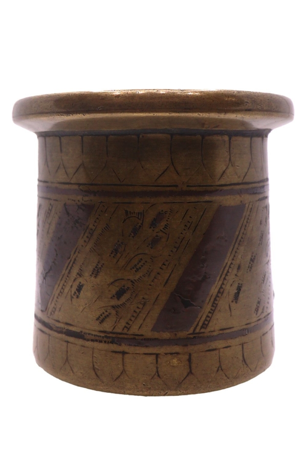 Panchpatra antiguo de India. 8,7Ø x 8 cms
