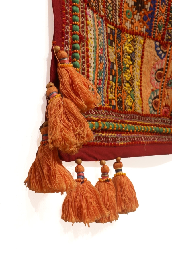 Vintage textile from India. 125x65 cms - Image 3