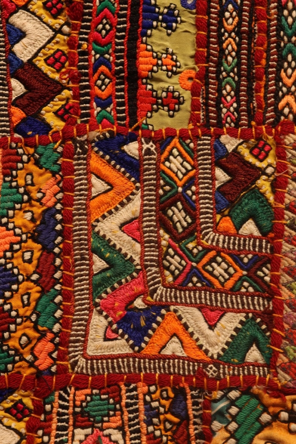 Vintage textile from India. 125x65 cms - Image 4