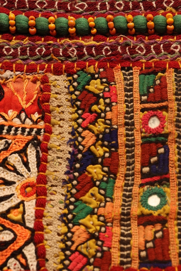 Vintage textile from India. 125x65 cms - Image 7