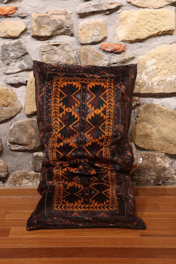 Antique Baluch pillow or balisht from Afghanistan. 90x47 cms - Image 2