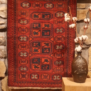Alfombra antigua Ersari, Afganistán. 97x60 cms