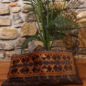 Almohadón o balisht antiguo Baluch, Afganistán. 90x47 cms