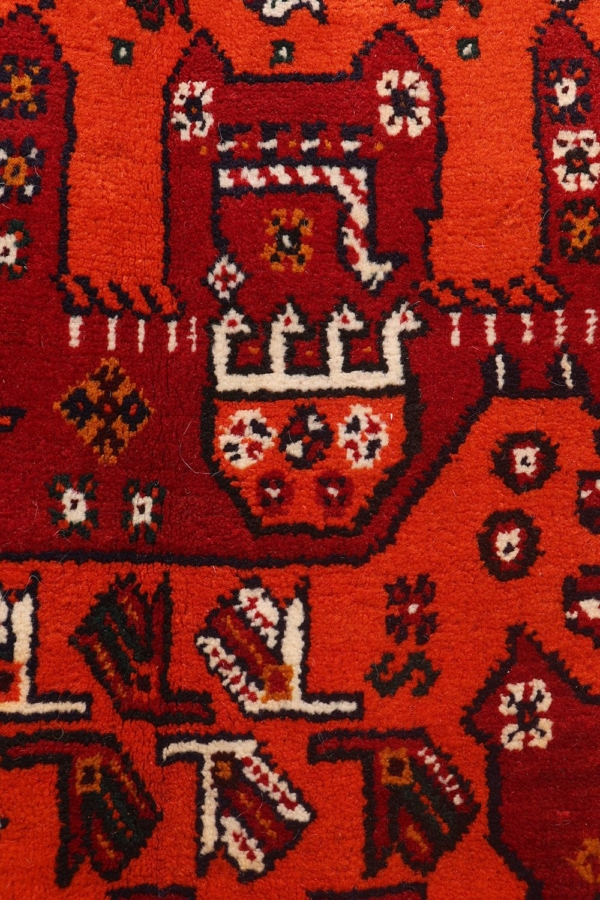 Vintage Qashqai lion rug from Iran. 221x126 cms - Image 4