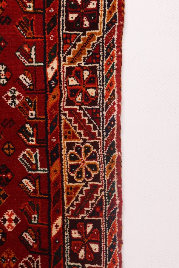 Vintage Qashqai lion rug from Iran. 221x126 cms - Image 5