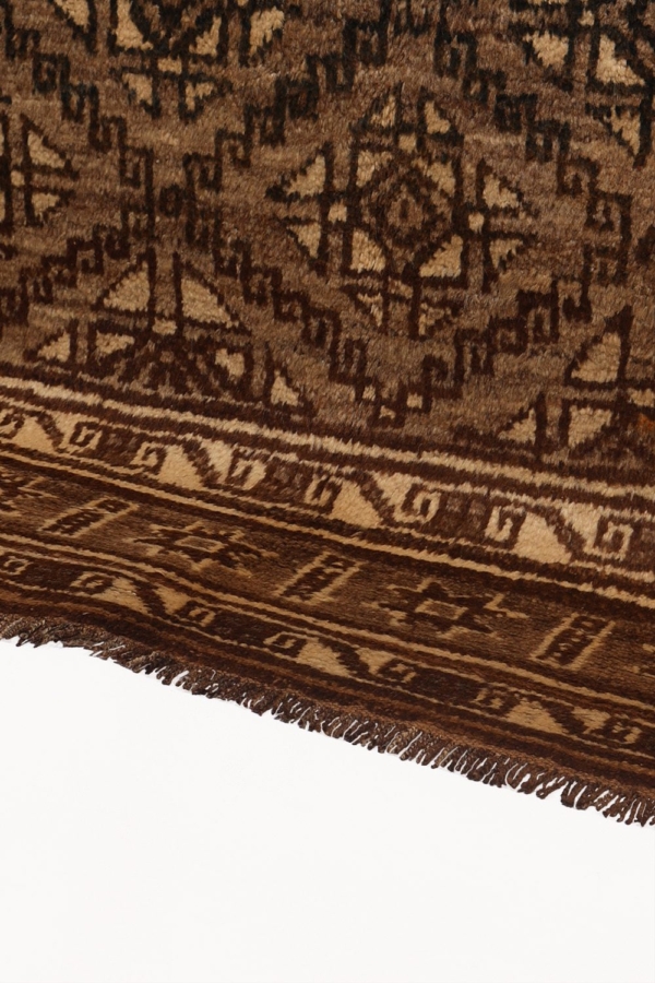 Semi-antique Baluch rug from Afghanistan Kohistan region. 240x152 cms - Image 7