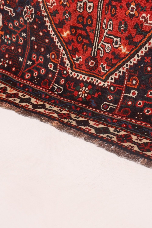 Semi-antique Qashqai rug from Iran. 202x154 cms - Image 7