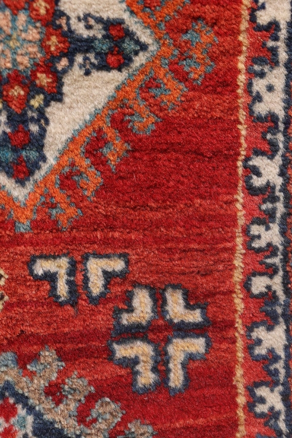 Semi-antique Qashqai rug from Iran. 208x118 cms - Image 7