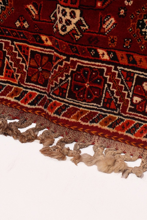 Vintage Qashqai lion rug from Iran. 221x126 cms - Image 7
