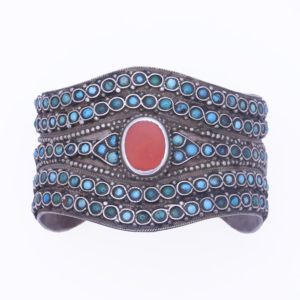 Antique Turkman bracelet, Turkmenistan or Afghanistan. 7.7x6.6x5 cms