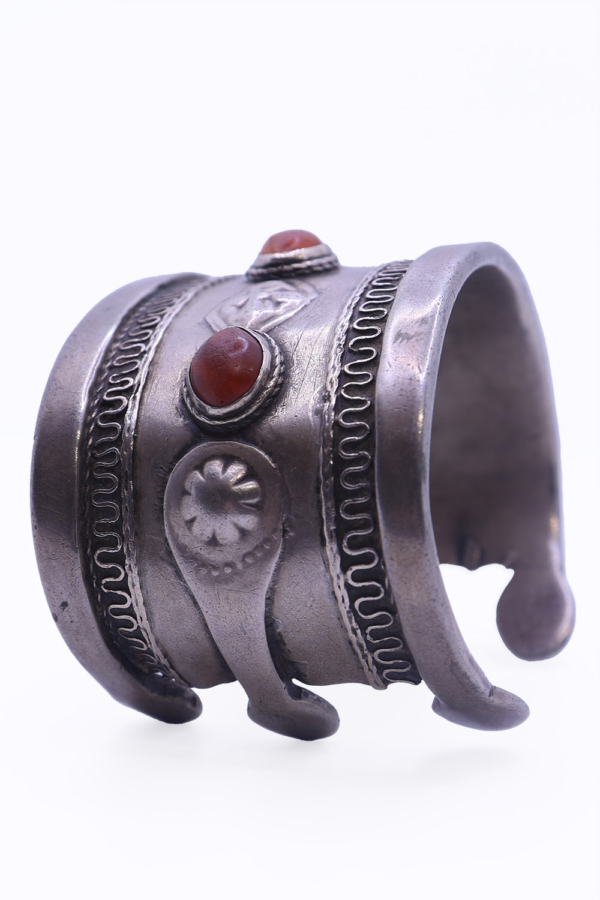 Antique Turkman bracelet, Turkmenistan. 7x 5.2 cms - Image 7