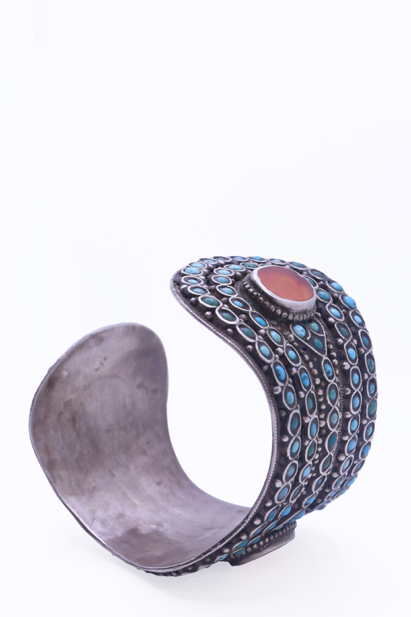 Antique Turkman bracelet, Turkmenistan or Afghanistan. 7.7x6.6x5 cms - Image 2