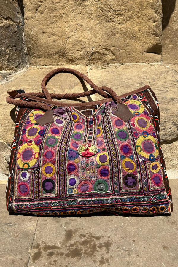 Bolsos bordados vintage de Gujarat, India. - Imagen 5