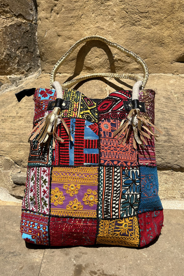 Vintage embroidered Gujarati bag from India. - Image 3