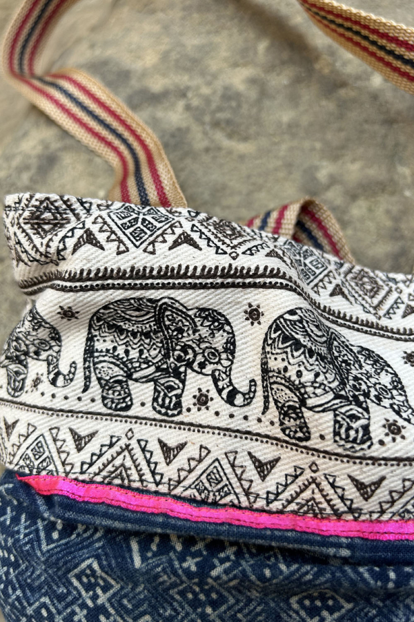 Vintage bag from Hmong tribes, Thailand. - Image 3